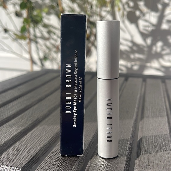 Bobbi Brown Cosmetics - Smokey Eye Mascara - Picture 3 of 6